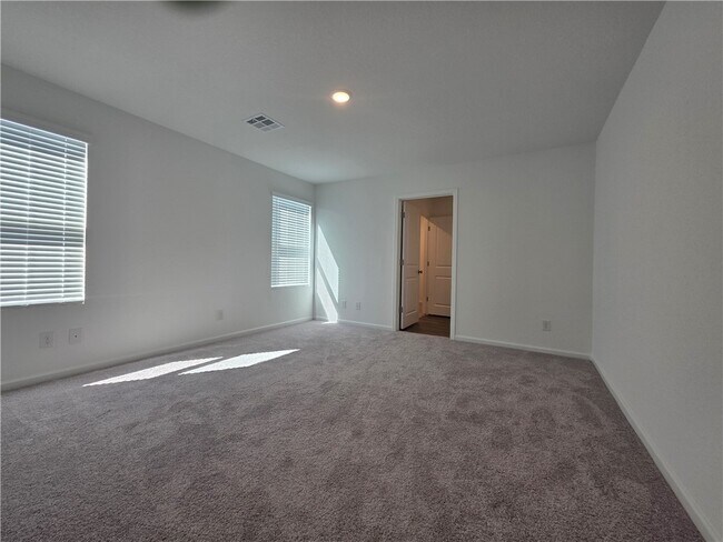 Building Photo - 2566 Montano Ridge Dr