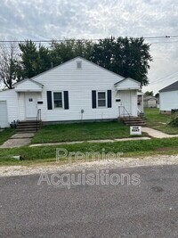 Building Photo - 208 E Bland St