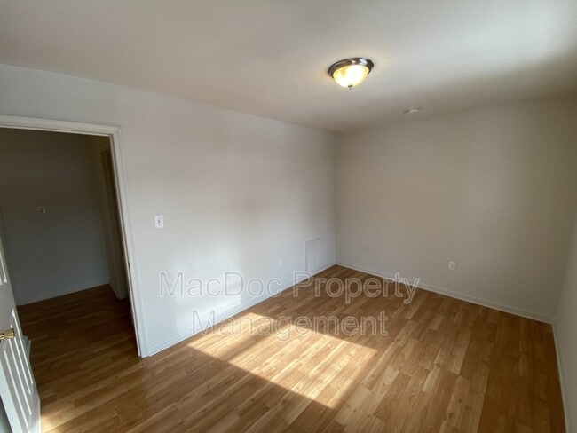 Building Photo - 212 Farrell Ln