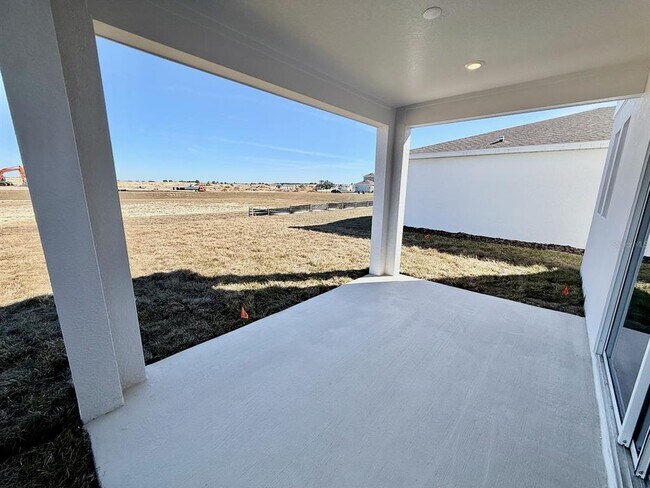 Building Photo - 5656 Lemon Grass St