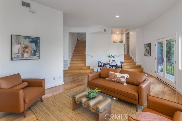 Building Photo - 3828 Alomar Dr