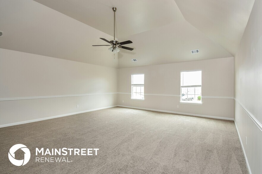 Building Photo - 3898 Arolla Ln