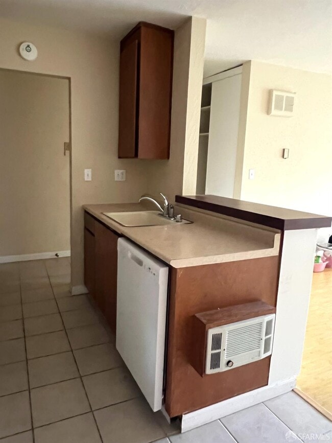 Building Photo - 965 Shorepoint Ct