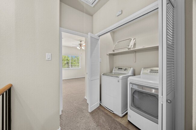 Building Photo - Updated Scofield Villas Condo with Garage & Private Yard