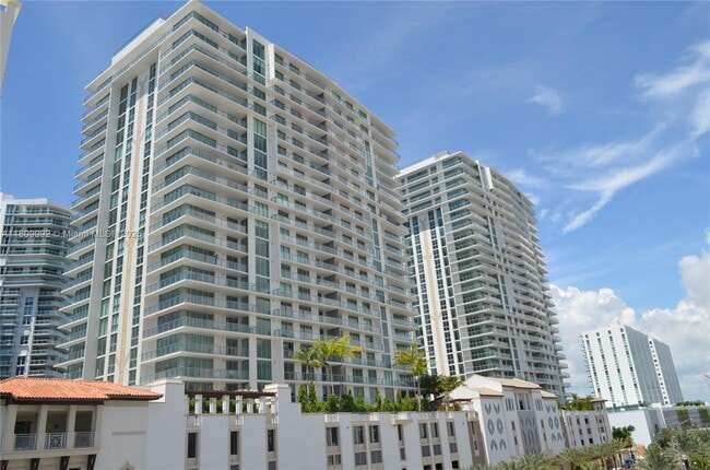 Primary Photo - 300 Sunny Isles Blvd