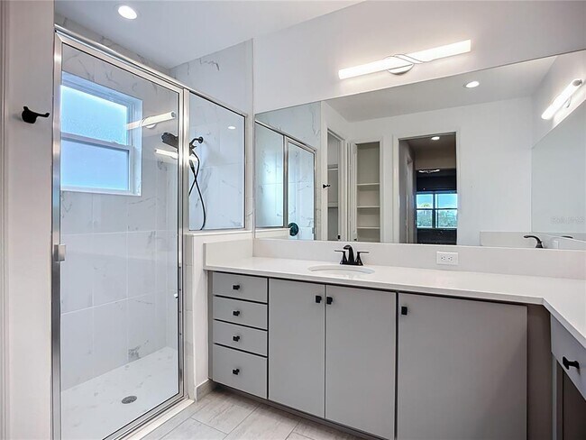 Building Photo - 15459 Santa Pola Dr