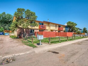 Building Photo - 4240 Loomis Ave