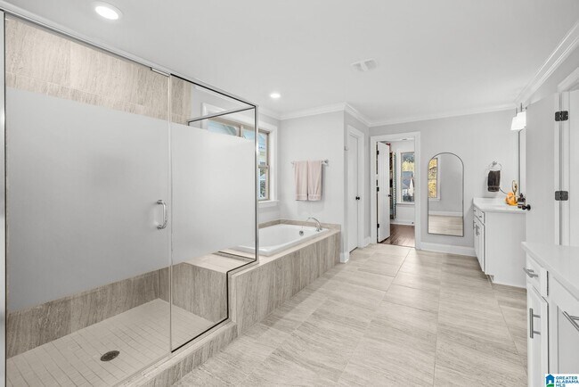 Building Photo - 4343 Cahaba Bend