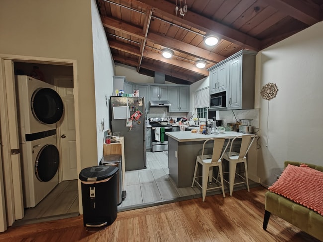 Building Photo - 3588 Clifford Ct