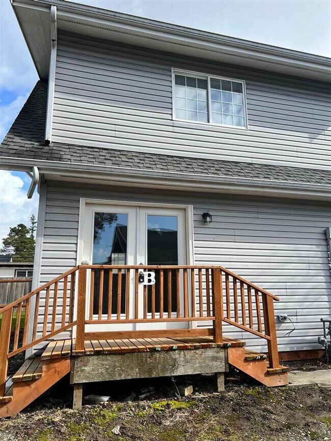 Building Photo - ThomasV