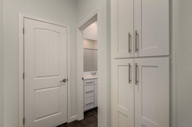 Building Photo - 20396 W Brittlewood Ave