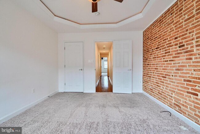 Building Photo - 1546 S Hanover St