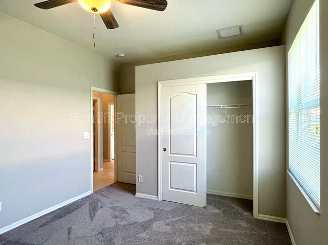 Building Photo - 13062 Sail Away St