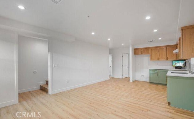 Building Photo - 10422 Graham Ave