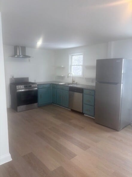 Building Photo - 608 Ridge Rd