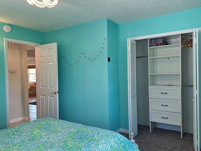 Building Photo - NEW SMYRNA BEACH MONTHLY RENTAL - POOL HOM...