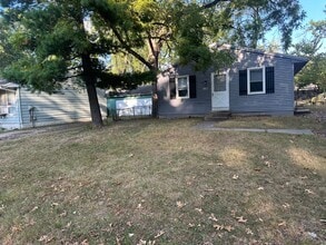 Building Photo - Charming 3-Bedroom House for Rent - Big Ba...