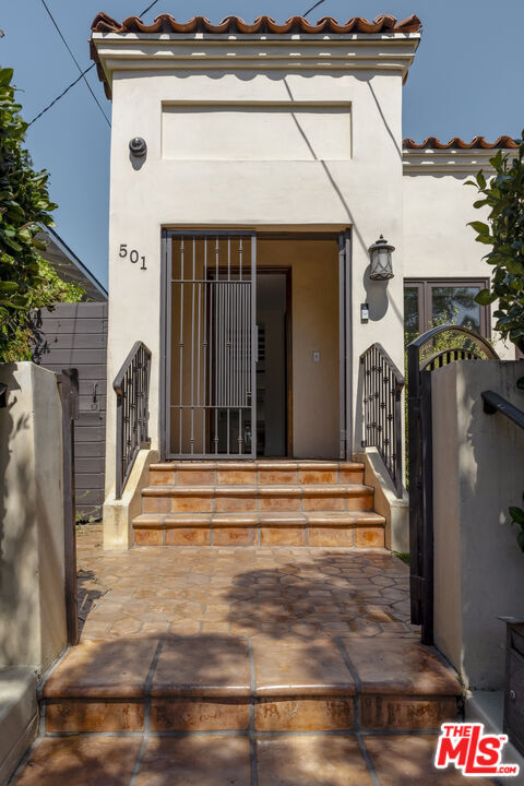 Building Photo - 501 Pier Ave