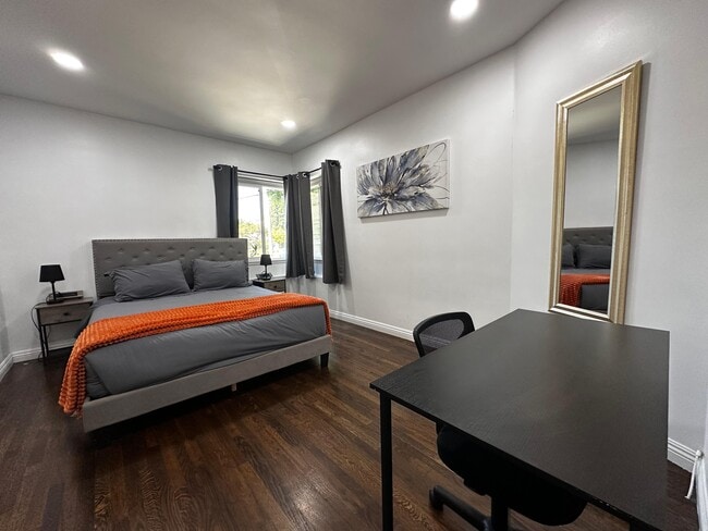 Building Photo - 15732 Covello St