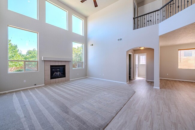 Building Photo - 10532 Coyote Canyon Pl NW