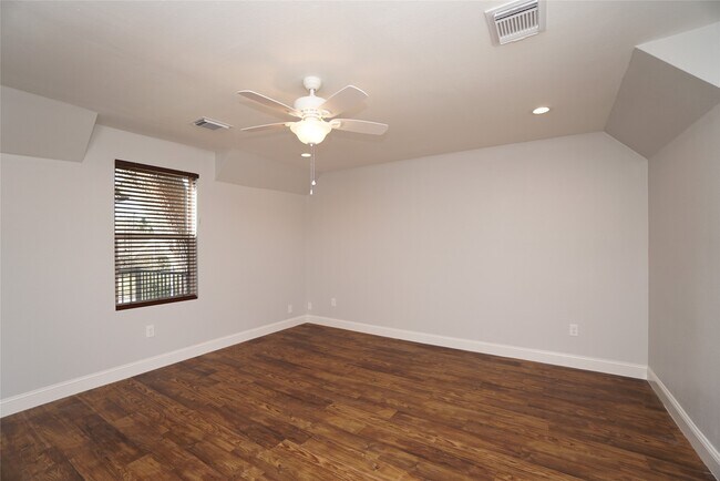 Building Photo - 3415 Southmore Blvd