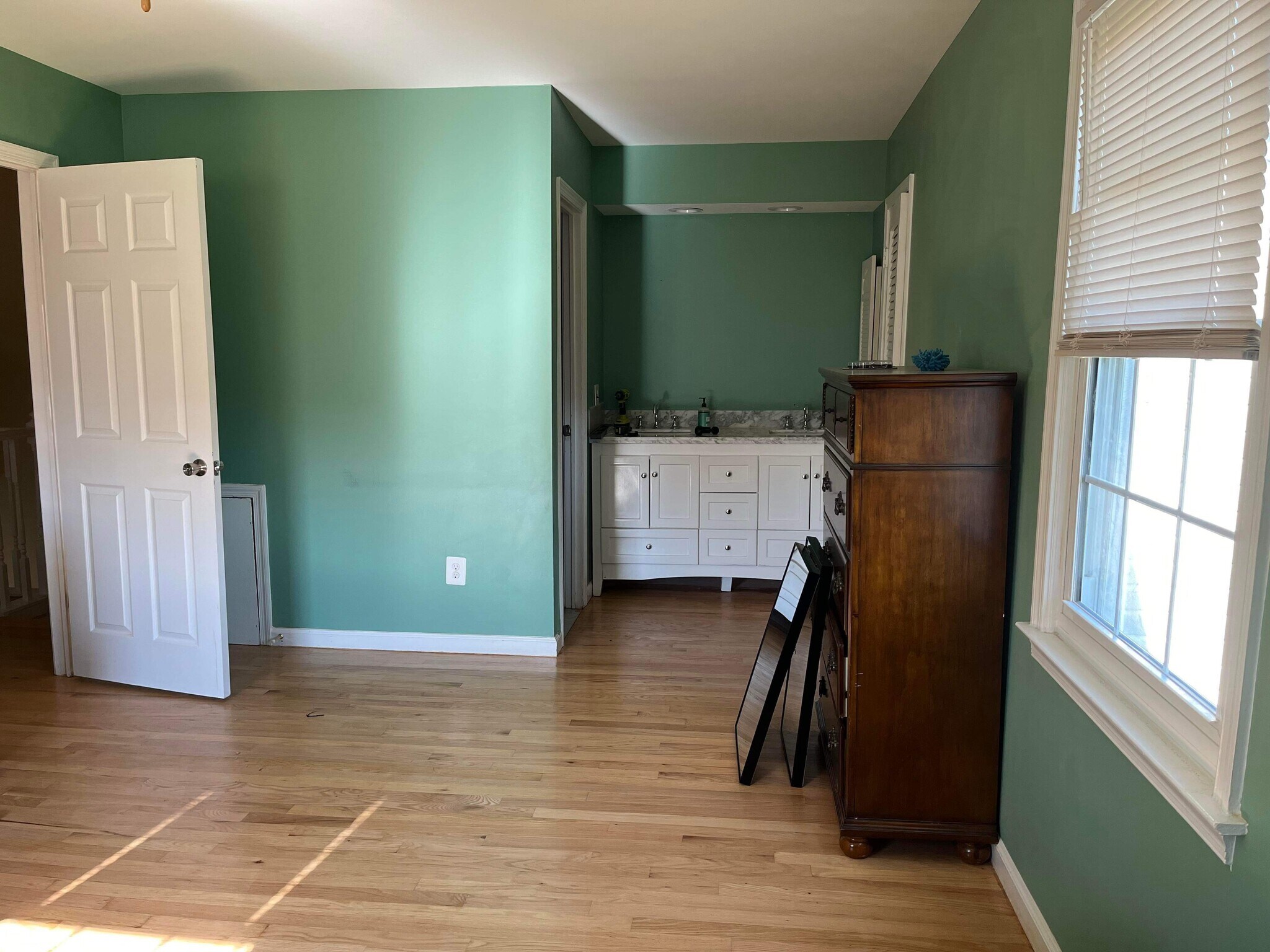 Building Photo - 1036C Margate Ct