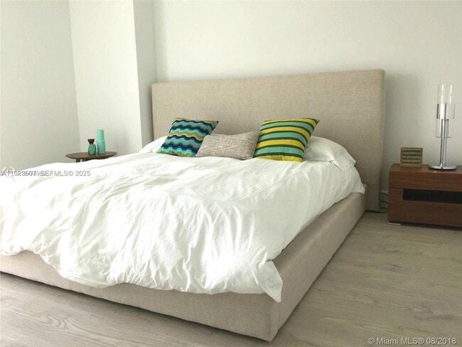 Building Photo - 400 Sunny Isles Blvd