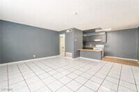 Building Photo - 833 N Bruce St