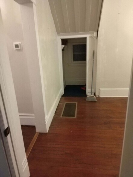 Building Photo - 515 Washington Avenue Southwest