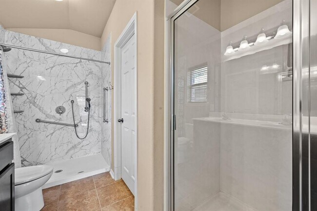 Building Photo - 219 Serene Hollow Ln