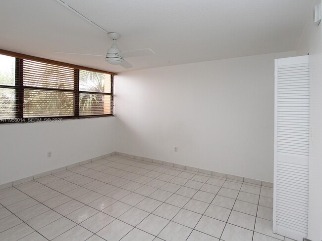 Building Photo - 9440 W Flagler St