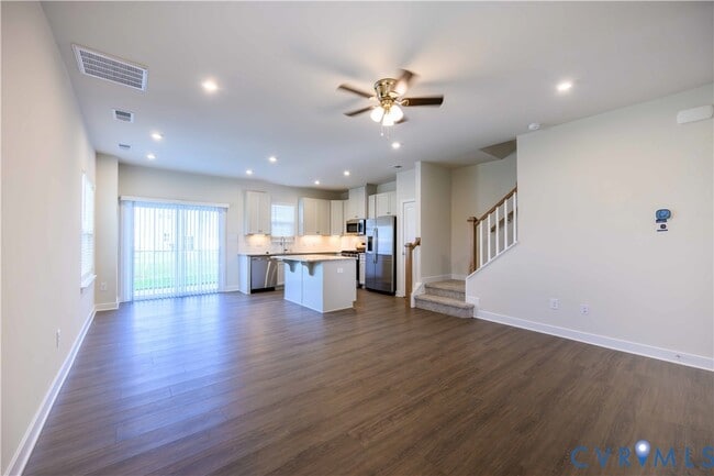 Building Photo - 10660 Wrexham Townes Vw