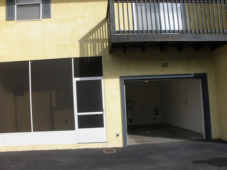 Building Photo - 825 Anastasia Blvd