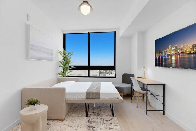 Building Photo - 225 N Miami Ave