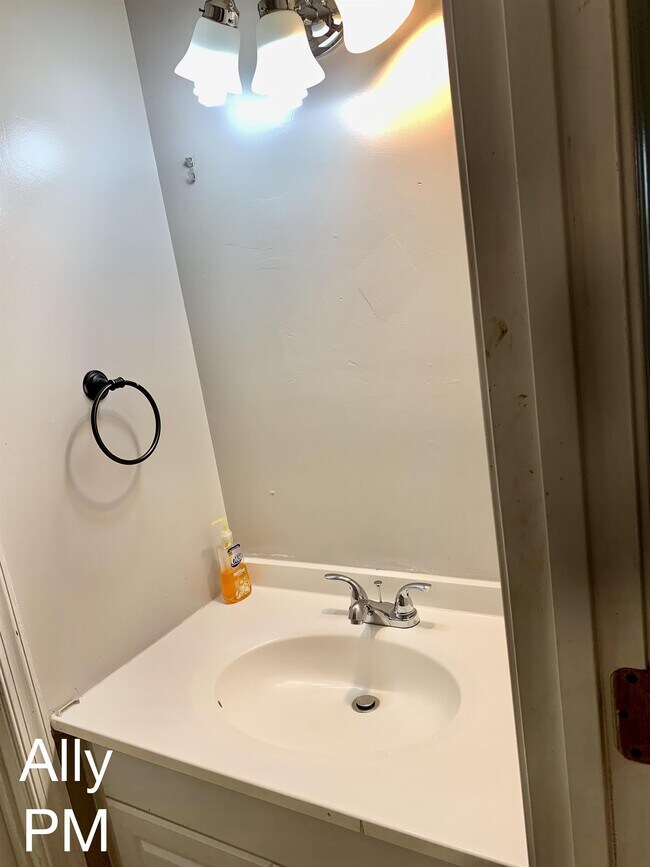 Building Photo - 2383 Austin Dr