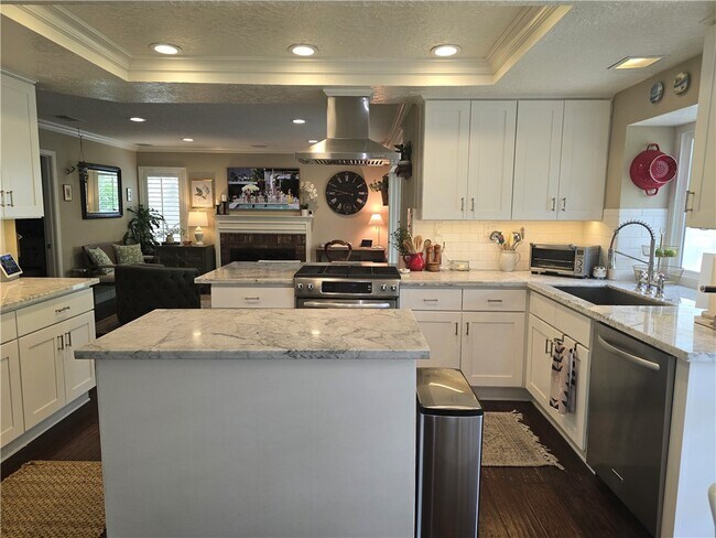 Building Photo - 28841 Mira Vista
