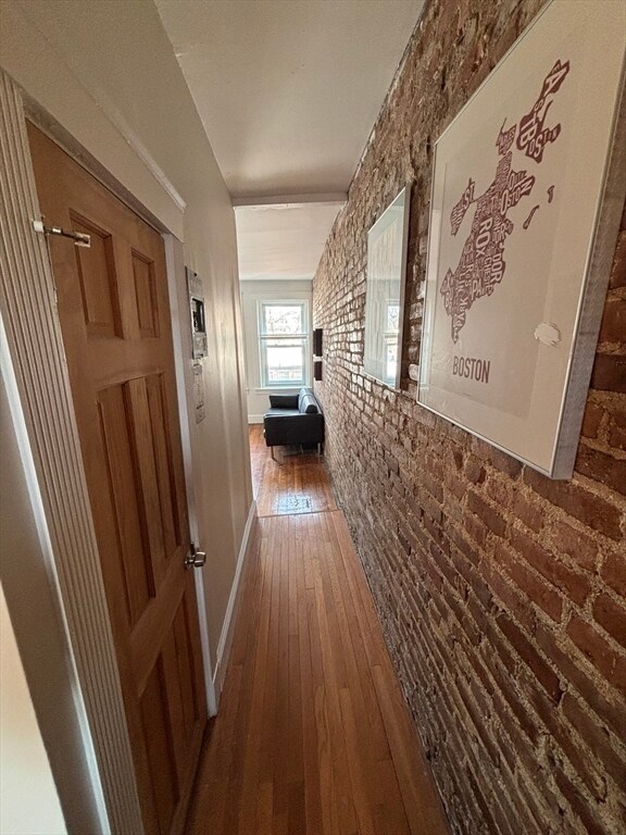 Building Photo - 31 Irving St