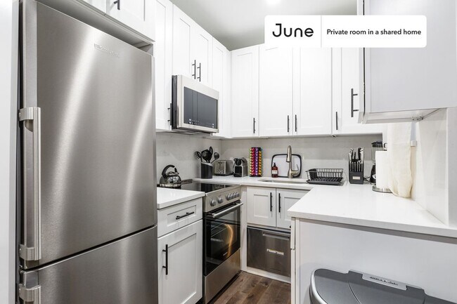 Building Photo - Room in Shared 3 bed/1 bath home in Upper West Side
