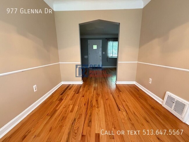 Building Photo - 977 Glenna Dr