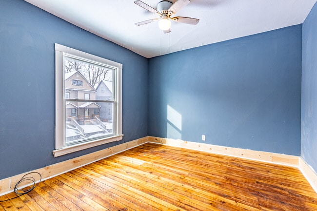 Building Photo - 292 Reynolds St