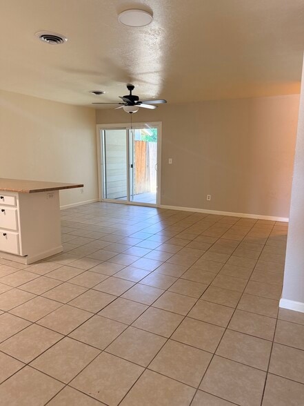 Building Photo - 1228 Payne Ct