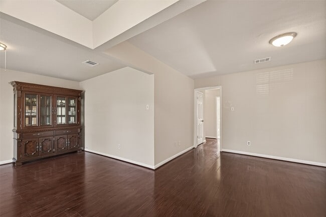 Building Photo - 12006 New Brunswick Dr