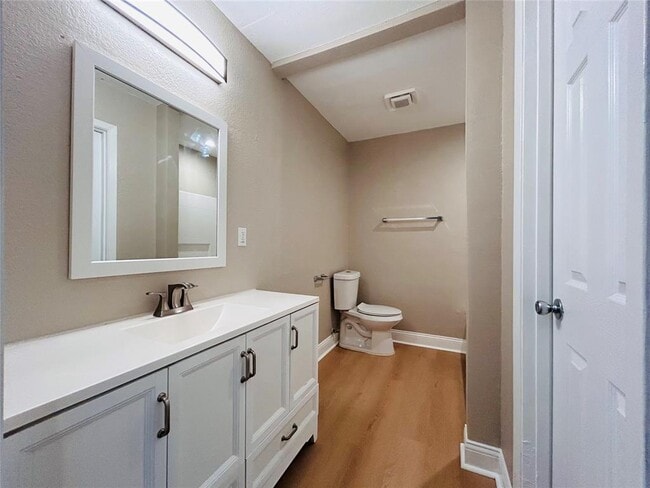 Building Photo - 2608 Cypress Ln