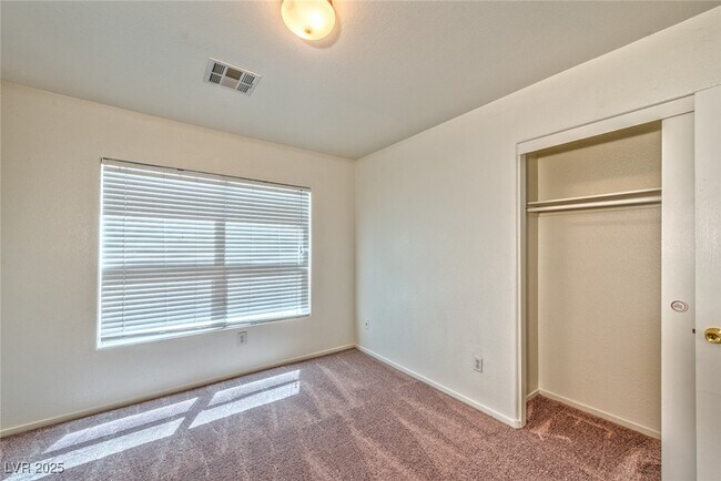 Building Photo - 3958 Blushing Hearts Rd