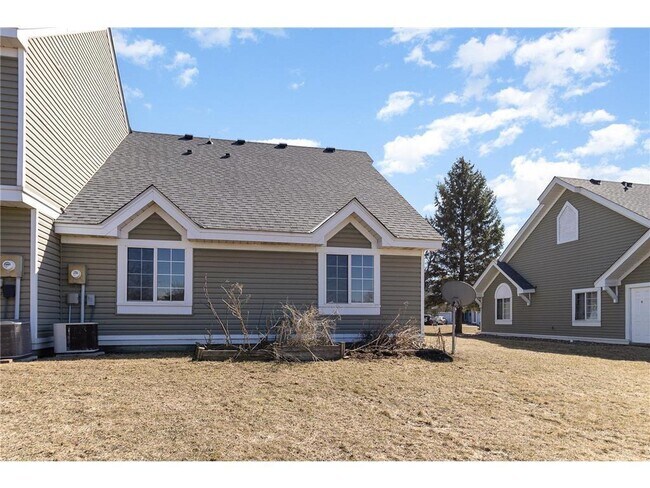 Building Photo - 2438 Cochrane Cir