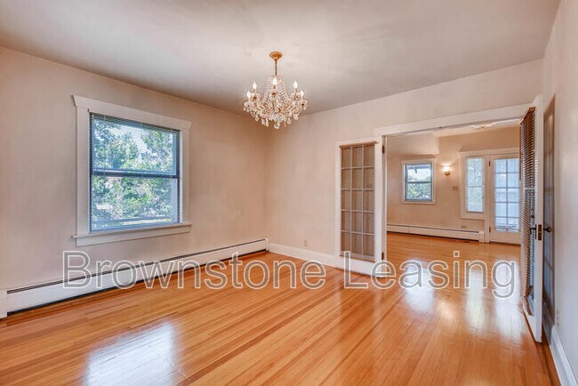 Building Photo - 869 N Ogden St