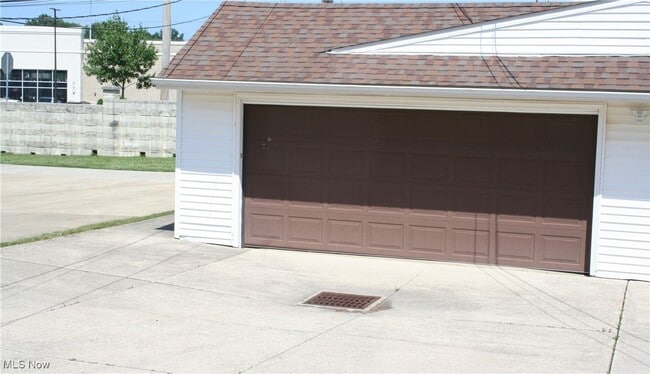 Building Photo - 1269 Bonnie Ln