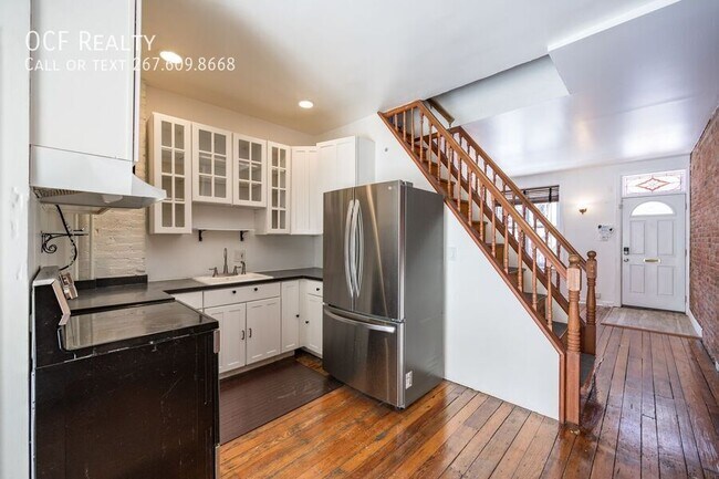 Building Photo - 835 N Newkirk St