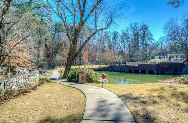 Building Photo - 27207 Plantation Dr NE