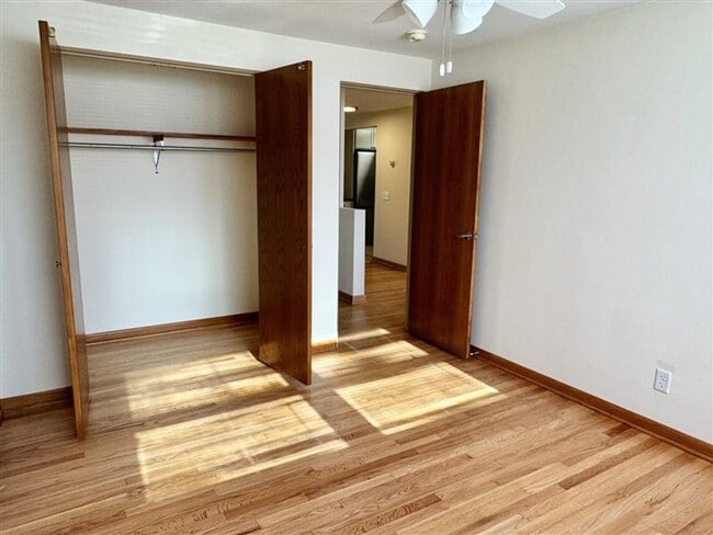 Building Photo - Newly Remodeled 2 Bedroom with washer & dryer behind Hilldale Mall!